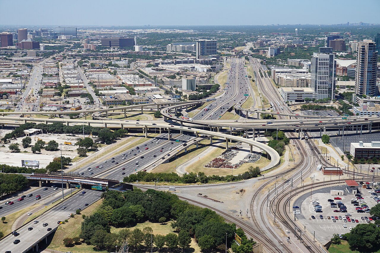 Traffic on Interstate 35E and elevated interchange ramps in Dallas, viewed from Reunion Tower.
